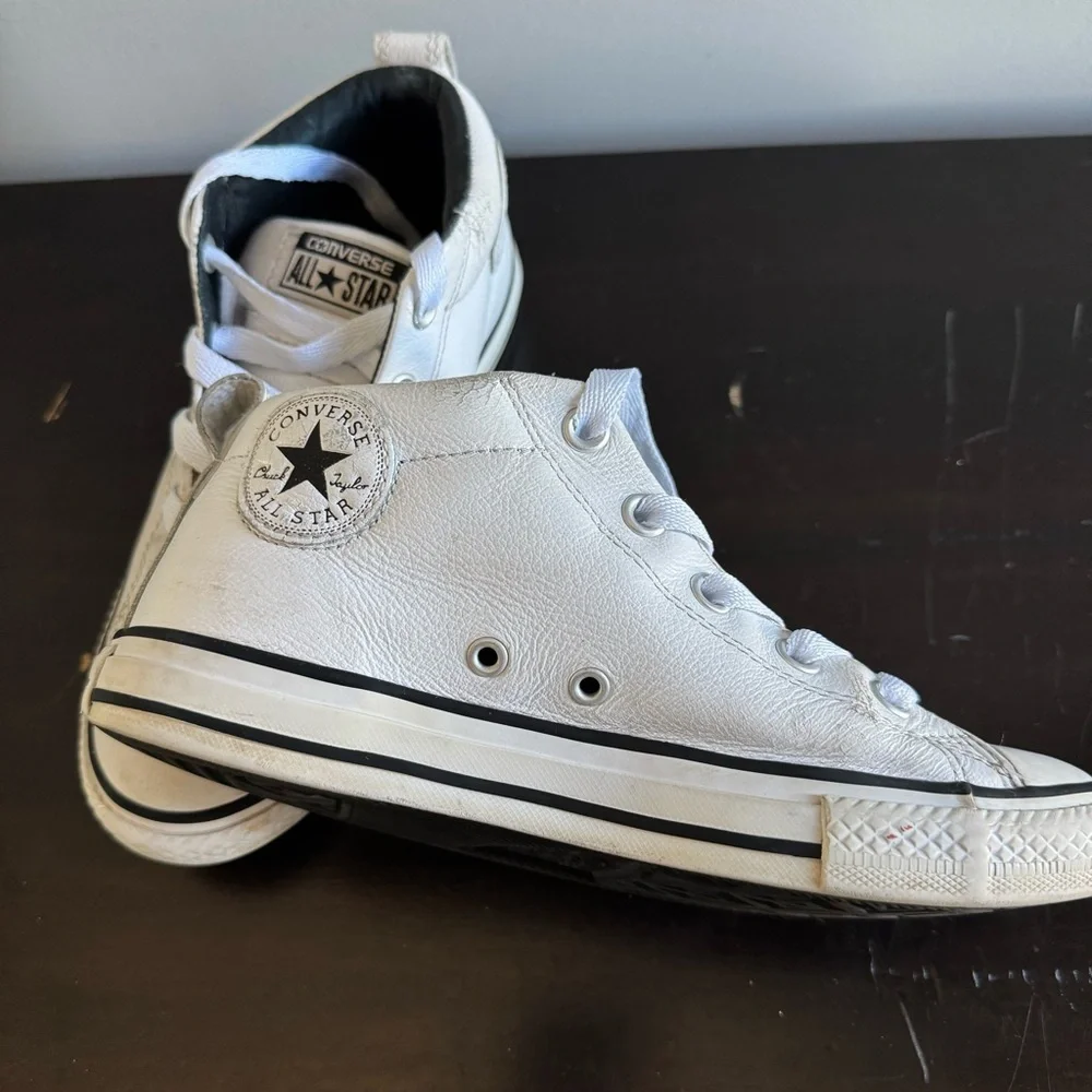 Converse Chuck Taylor White leather Sneakers